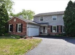 345 Shelburne Dr, Carol Stream, IL 60188