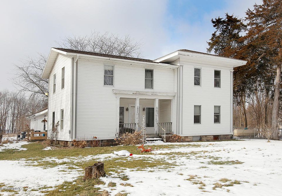 1st image of 16330 S 24th St