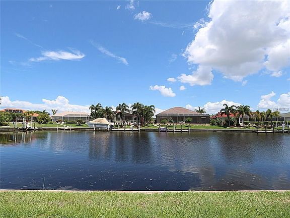 4th image of 452 Valletta Ct