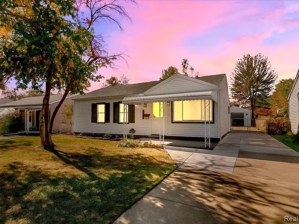 25403 Fern St, Roseville, MI 48066