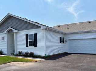 6431 Maple Glen Dr, Wonder Lake, IL 60097