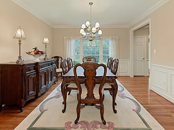 5th image of 9912 Yachthaven Dr
