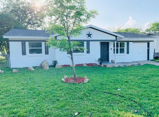 707 N Ray St, Alvarado, TX 76009