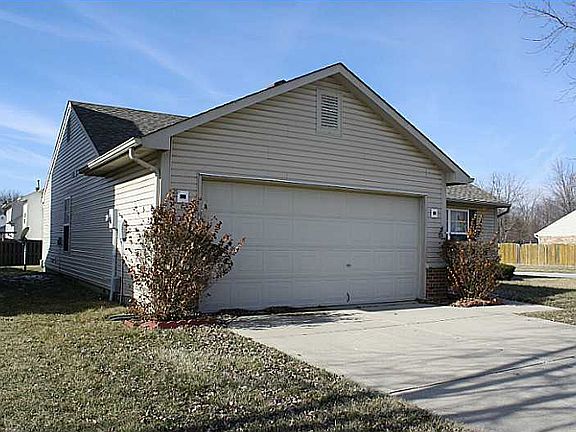 2nd image of 1642 Kayla Dr