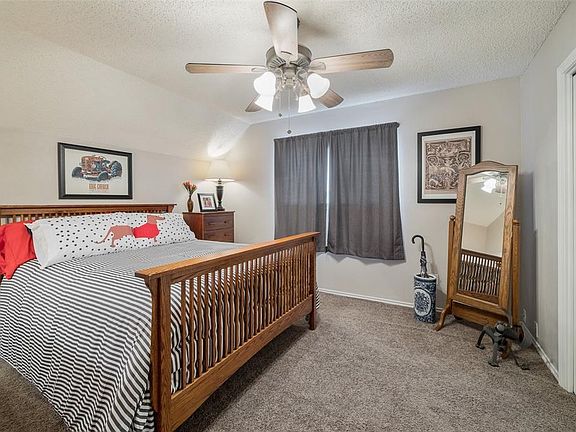 4th image of 1753 Saint James Dr