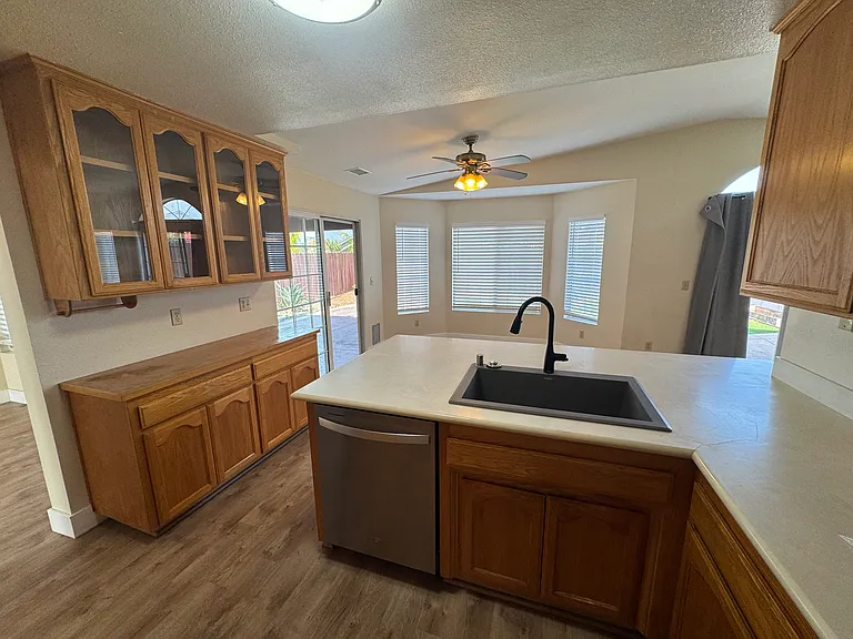 11236 Nalco St — Photo 15