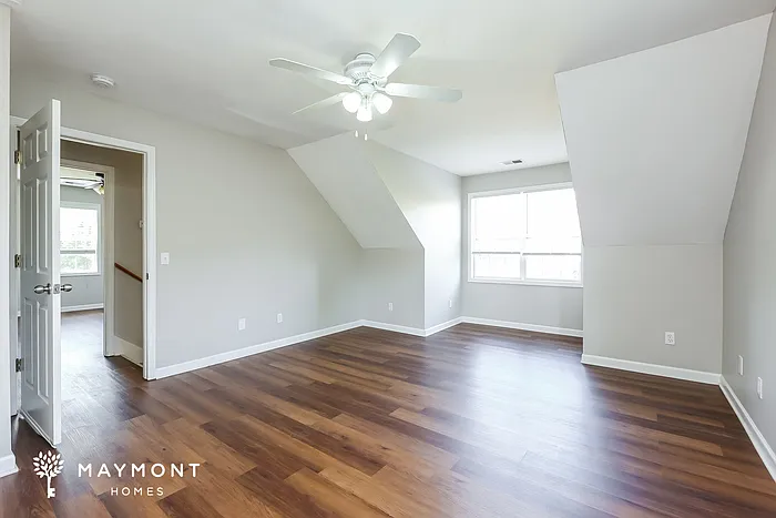 101 Luke Ct — Photo 12