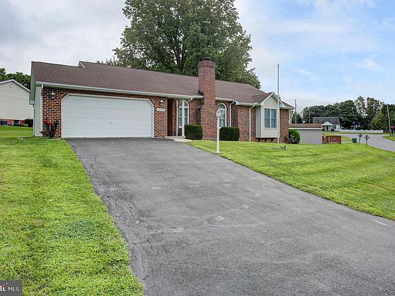 2nd image of 12920 Spring Aire Cir