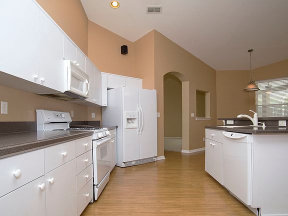 2nd image of 1806 Vista River Dr