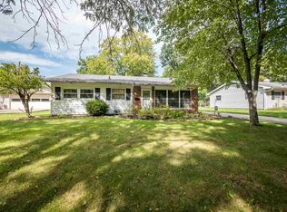 7412 Capri Dr, Fort Wayne, IN 46819