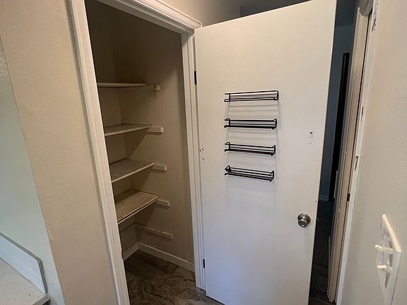 Kitchen pantry