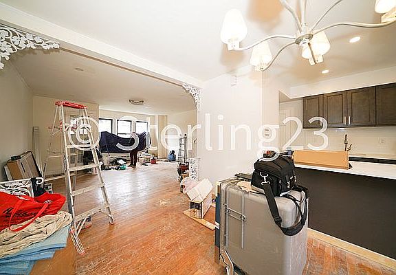 5th image of 67-85 Fleet St #1
