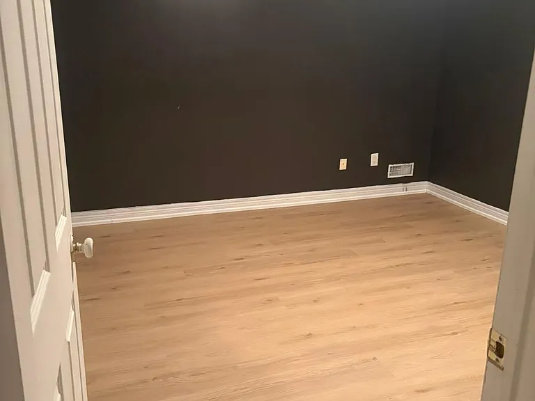 17 Jean Anderson Cres #LOWER — Photo 3