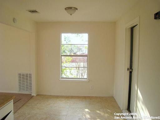 4th image of 359 ZABRA DR