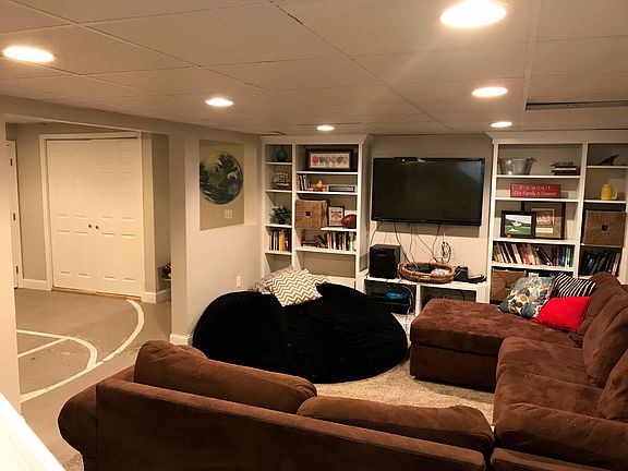 4th image of 57 Lamplighter Dr