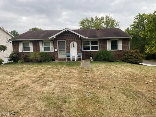 4556-4558 2nd St NW, Canton, OH 44708