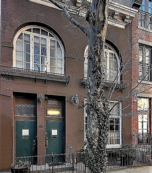 1st image of 208 E 20th St