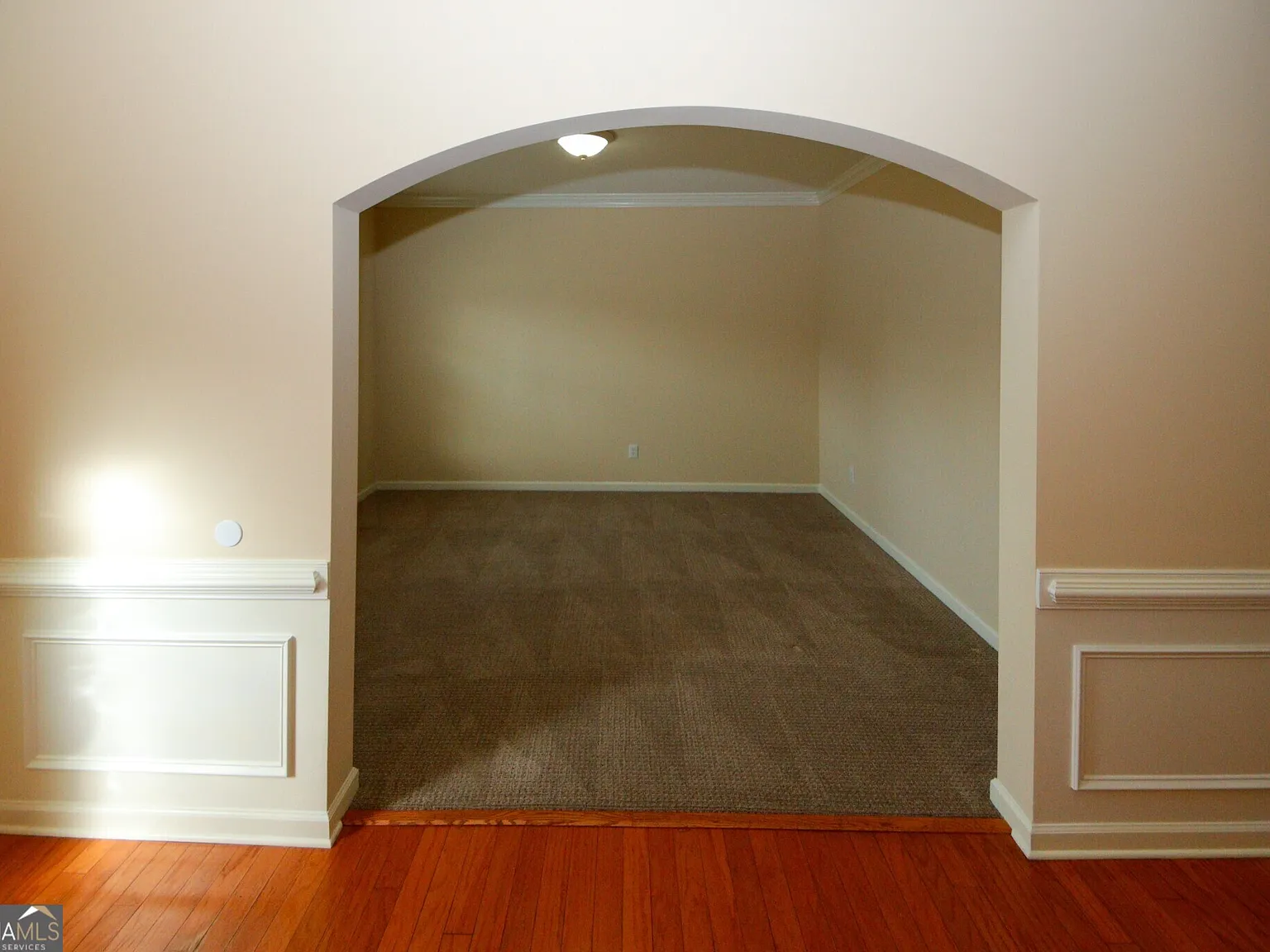 587 Creek Valley Court - 1 — Photo 4