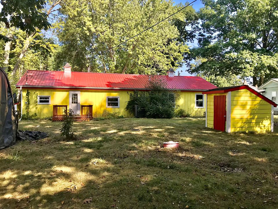 2nd image of 12192 Riverside Dr
