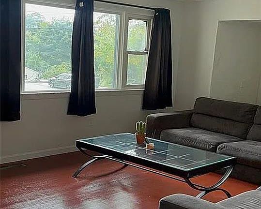 2nd image of 26 Fornelli St