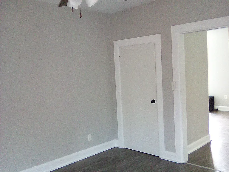 117 N 13th St #4 — Photo 9