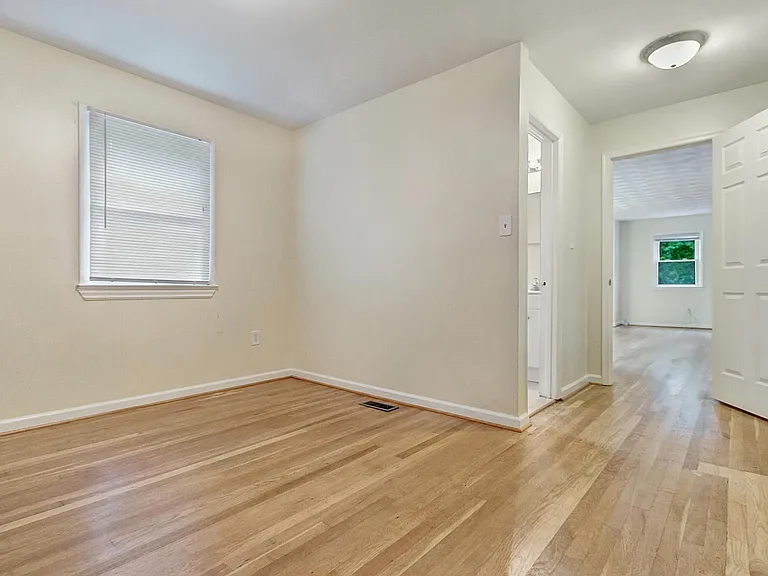 9085 Autoville Dr — Photo 29