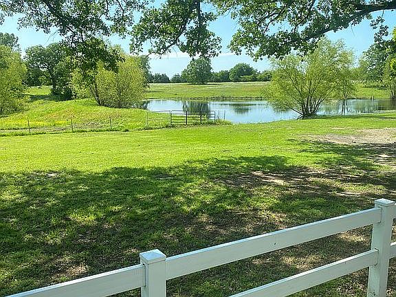 4th image of 7168 Farm Road 69 N