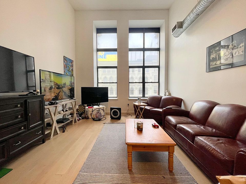 1st image of 726 Market St Unit 304