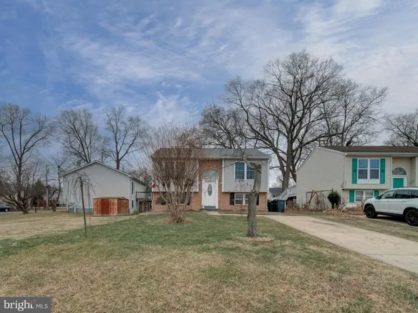 8617 Chestnut Ridge Dr, Laurel, MD 20707