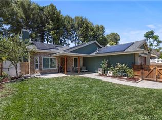 22449 Paragon Dr, Santa Clarita, CA 91350