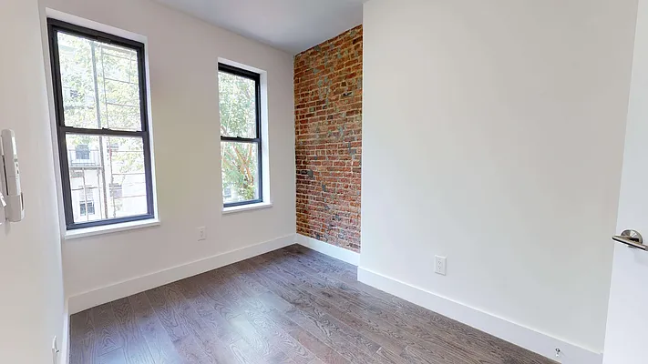 Rented by Flatiron Real Estate Advisors LLC | media 4