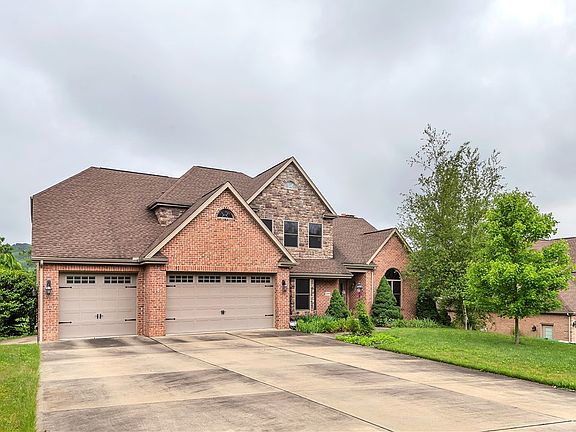 3rd image of 609 Toftree Dr