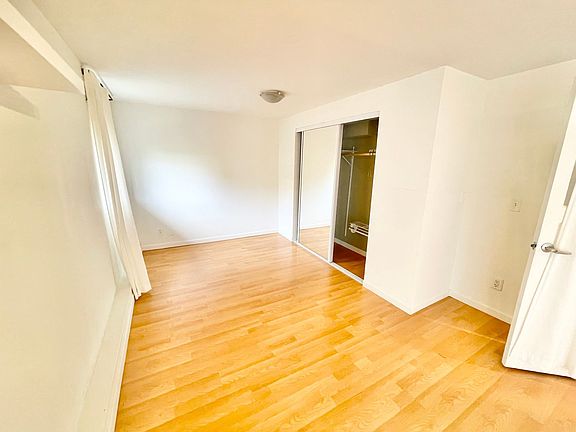 4th image of 1866 36th Ave