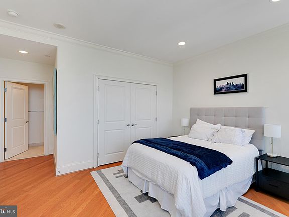 3rd image of 50 S 16th St Unit 4208