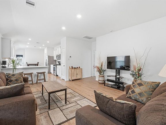 5th image of 19345 Villa Mesa Dr