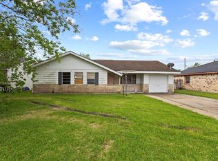 5145 Raleigh Dr, Beaumont, TX 77706