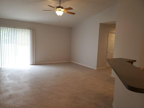 4th image of 1602 Redfin Dr