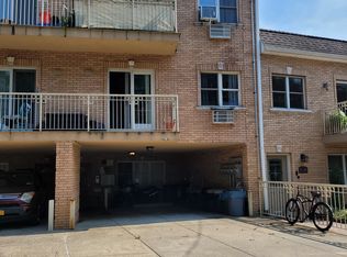 7138 Edsall Ave, Glendale, NY 11385