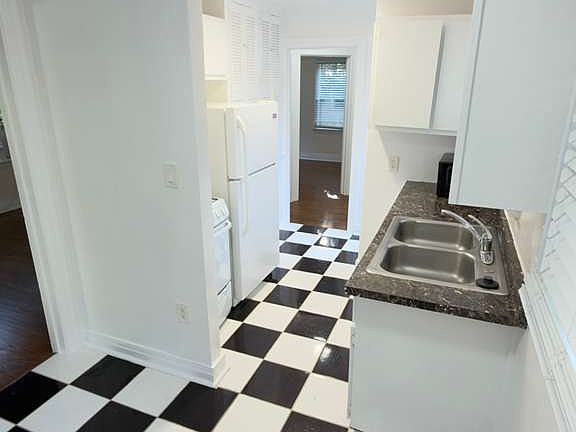 4th image of 2507-2513 Griffith Park Blvd #2511-1/2