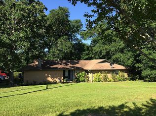 102 Sabine St, Huntsville, TX 77320