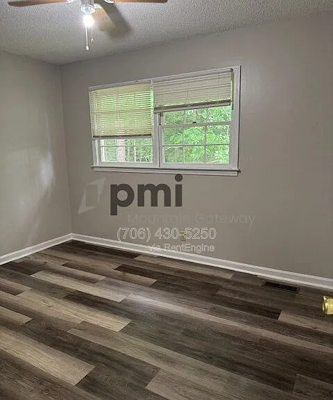 54 Greenwood Cir — Photo 11