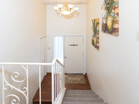 4th image of 3516 Jewel Dr