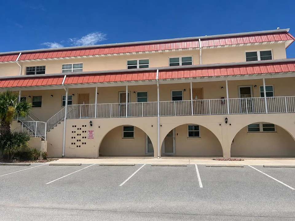 1510 Ocean Shore Blvd #409