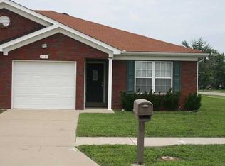 2501 Emma Katherine Ln, Louisville, KY 40216
