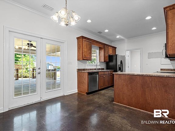 4th image of 18948 Summer Oaks Pl