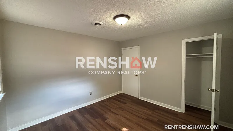 2 bed, 1.0 bath, 1000 sqft, $1,050 — Photo 2