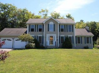 84 Magnolia Dr, Goffstown, NH 03045