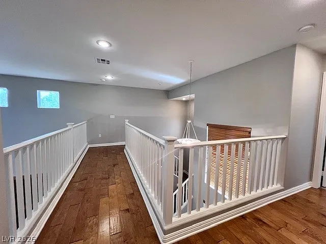 568 Sierra Morena St — Photo 8