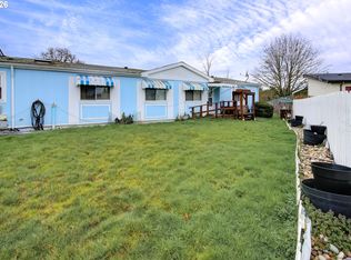 800 Mathias Ct, Molalla, OR 97038