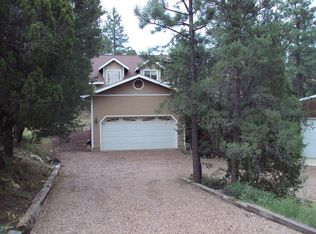 1975 Doe Cir, Overgaard, AZ 85933